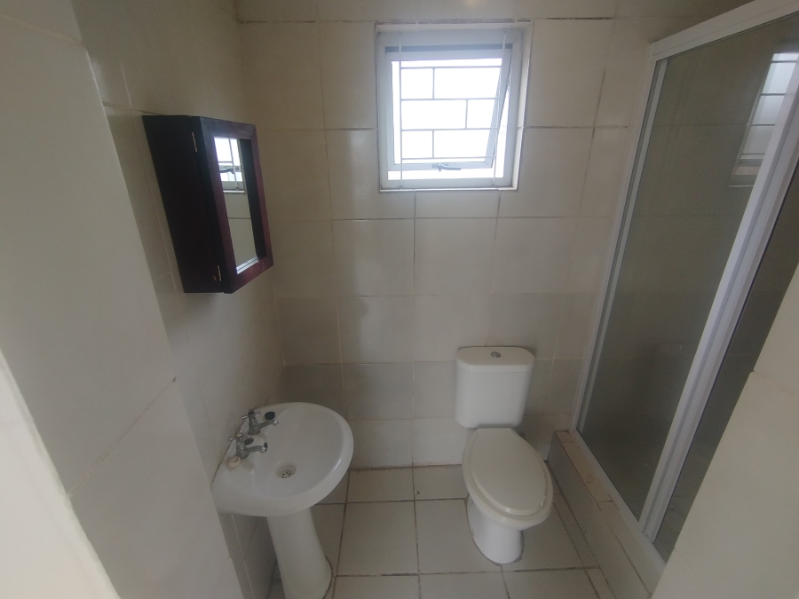 To Let 1 Bedroom Property for Rent in Vredenburg Western Cape